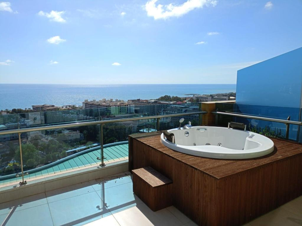 Elite Luxury Suite & Spa Hotel 5*