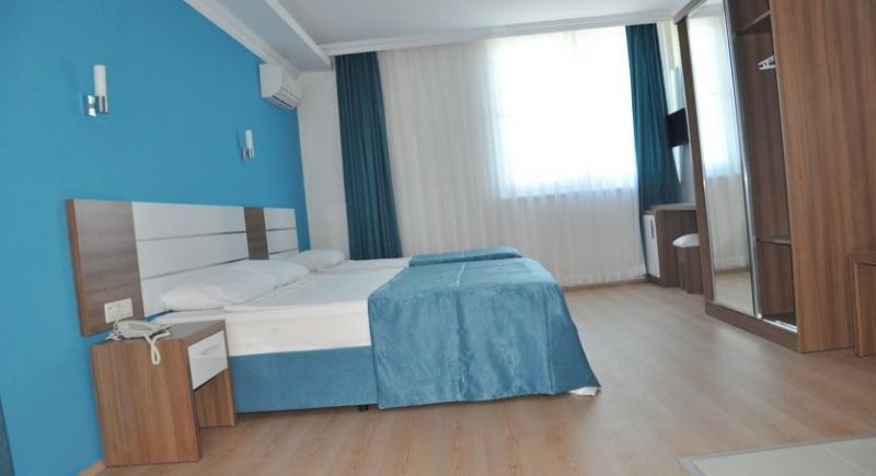 Emir Hotel 3*