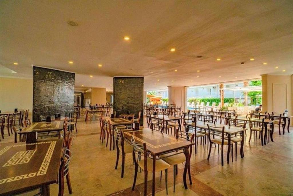 Nex Royal Beach Hotel (Ex. Vogue Royal) 4*