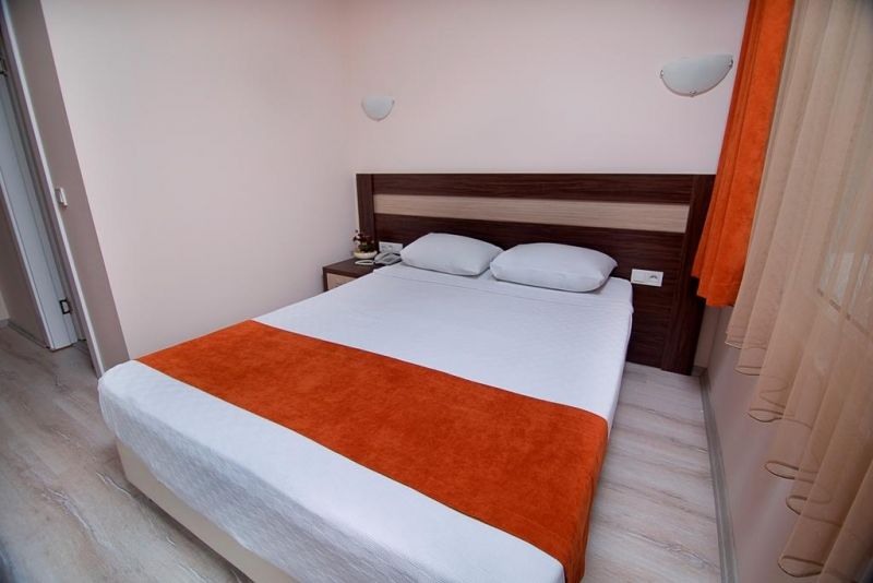 Enki Hotel 3*
