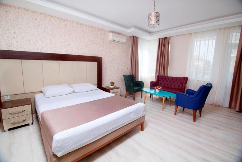 Enki Hotel 3*