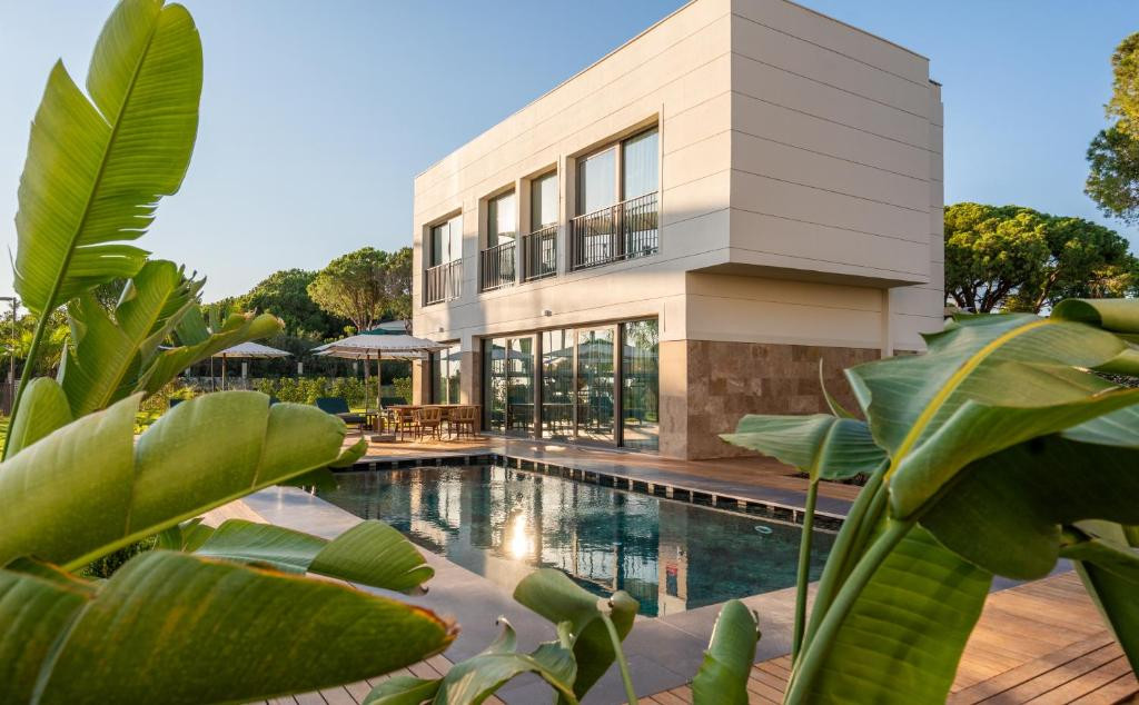 Ethno Hotel Belek 5*