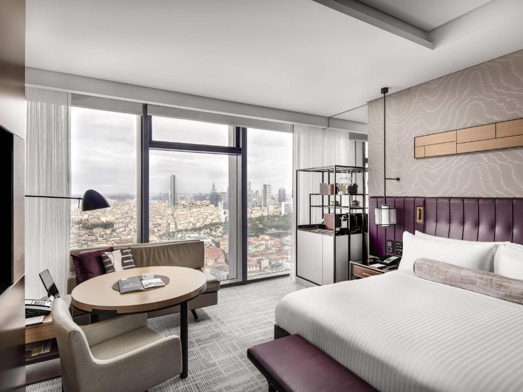 Fairmont Quasar Istanbul 5*
