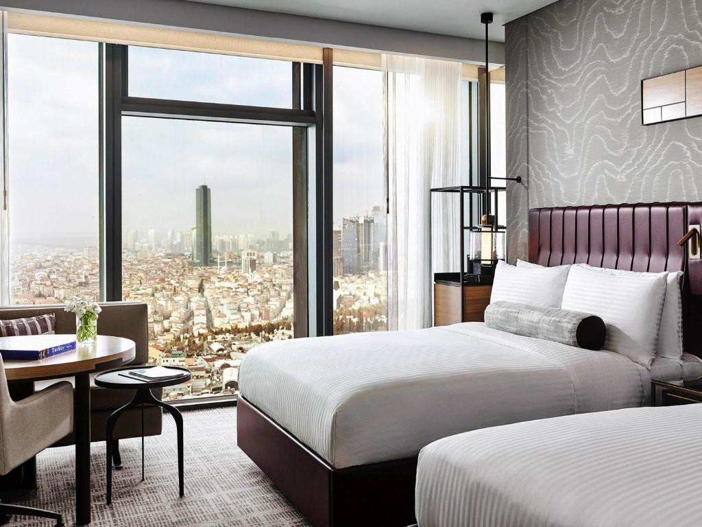 Fairmont Quasar Istanbul 5*