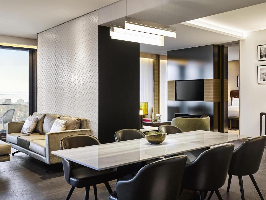 Fairmont Quasar Istanbul 5*