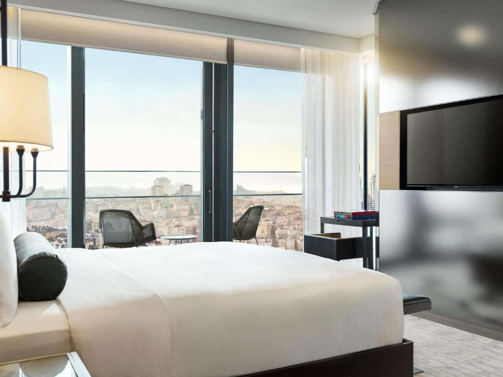 Fairmont Quasar Istanbul 5*
