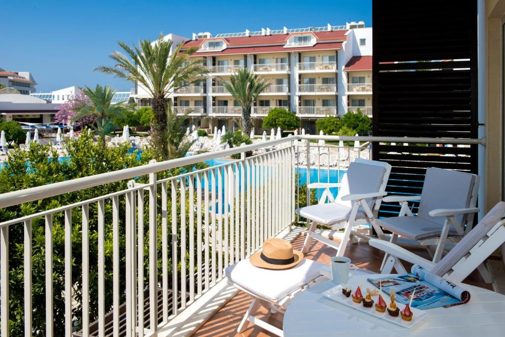 Barut B Suites (Ex. Family Life Side, Sunwing) 4*