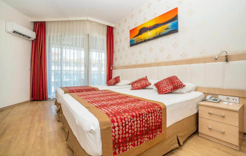 Gardenia Hotel 4*