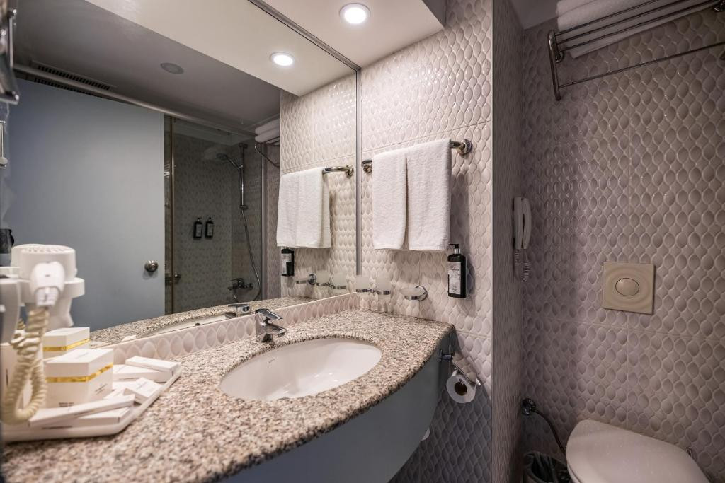 Von Resort Golden Coast 5*
