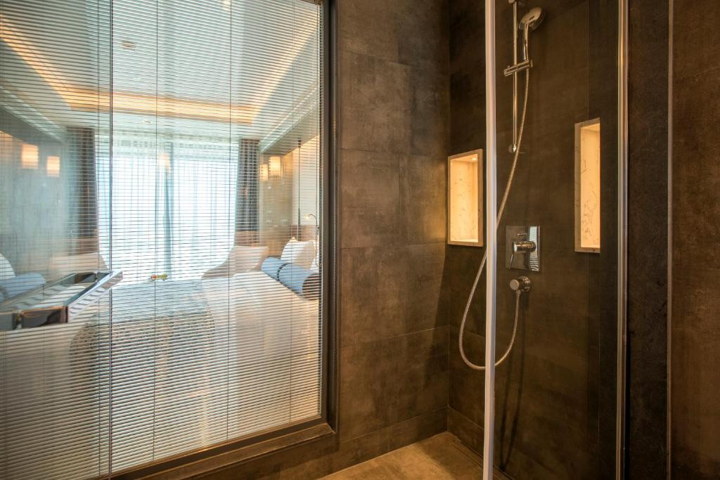 Golden Tulip Istanbul Bayrampasa 5*