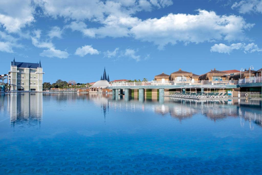 Granada Luxury Belek 5*