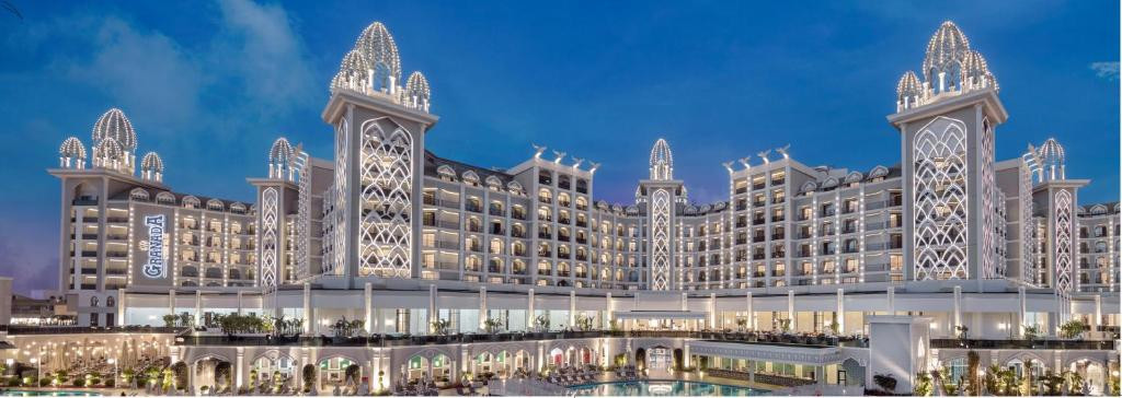 Granada Luxury Belek 5*
