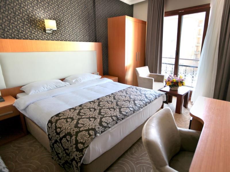 Grand Hotel Avcilar 3*