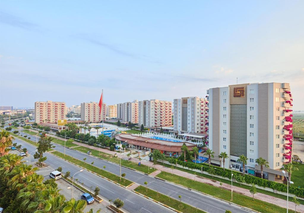 Grand Park Lara 5*