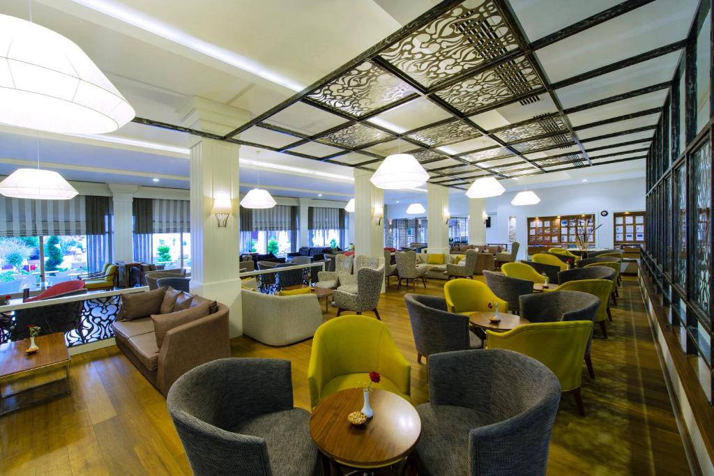 Grand Park Lara 5*