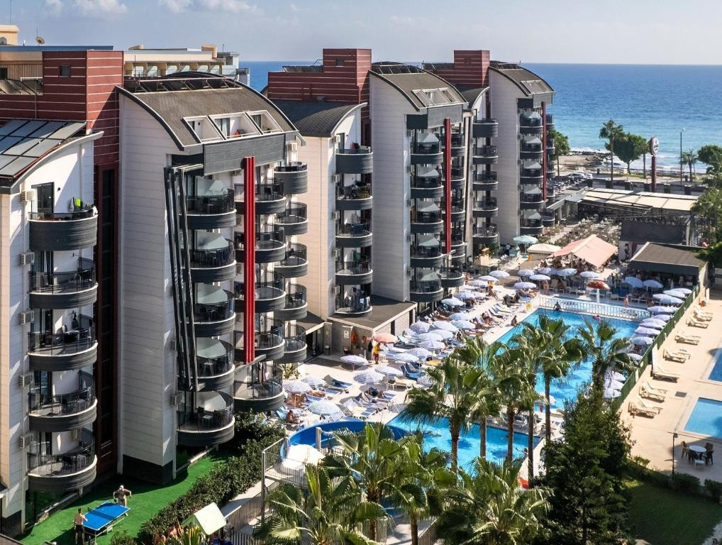 Grand Uysal Beach & Spa Hotel 5*