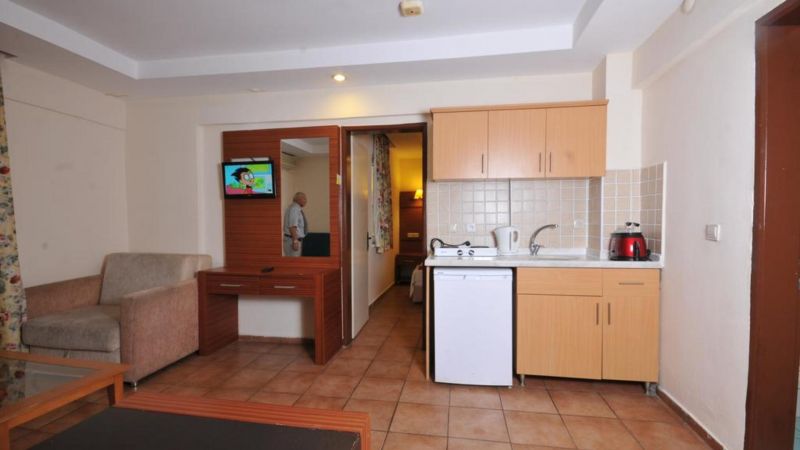 Green Park Apart 3*