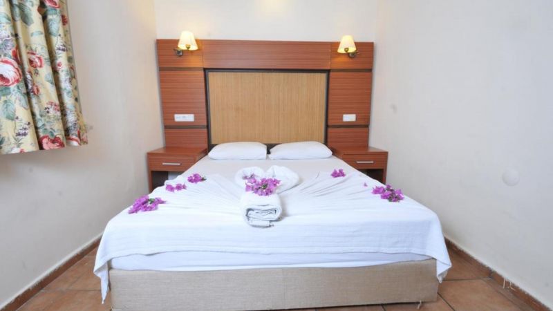 Green Park Apart 3*