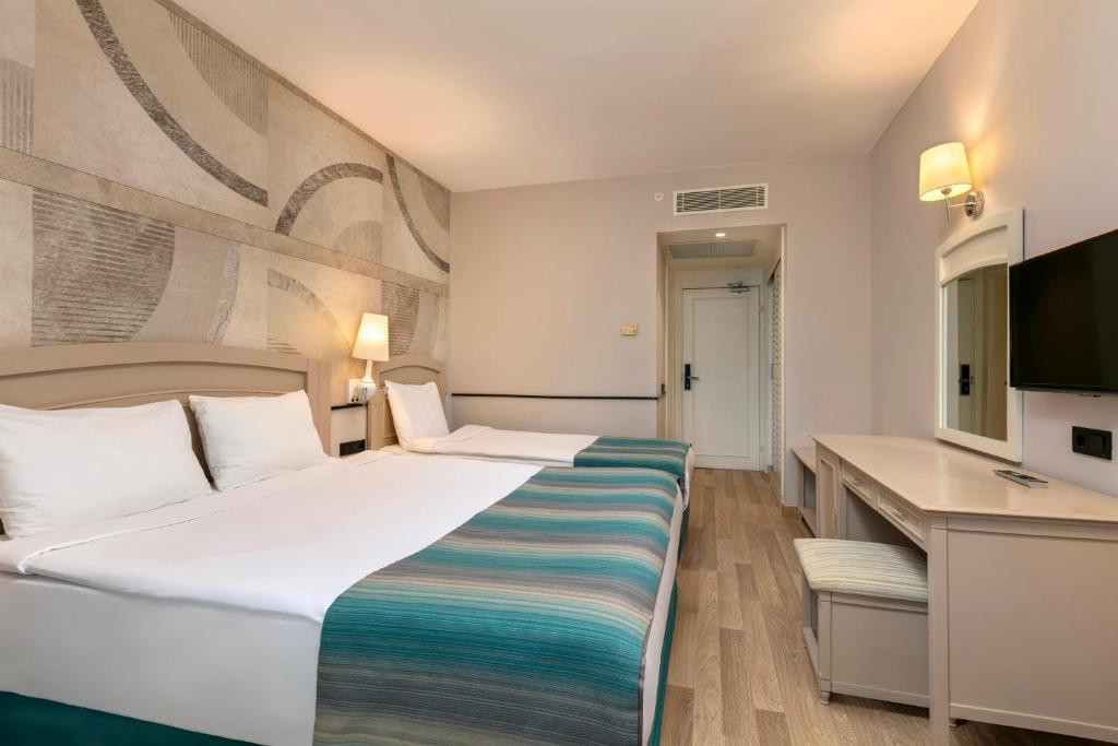 Greenwood Kemer Resort 4*