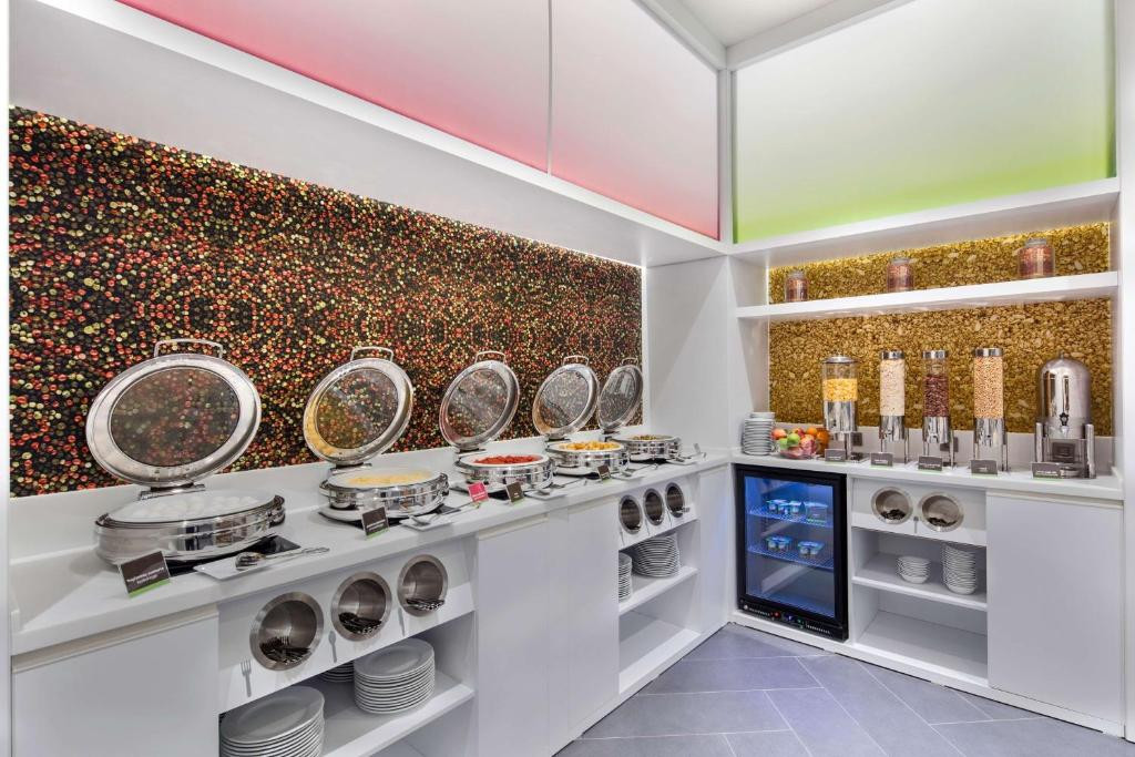 Hampton By Hilton Istanbul Zeytinburnu 4*