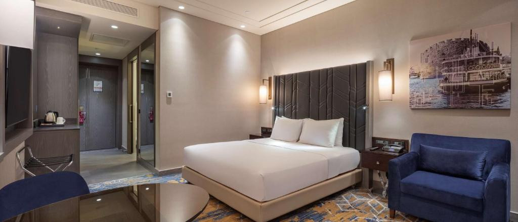 Hilton Istanbul Bakirkoy 5*