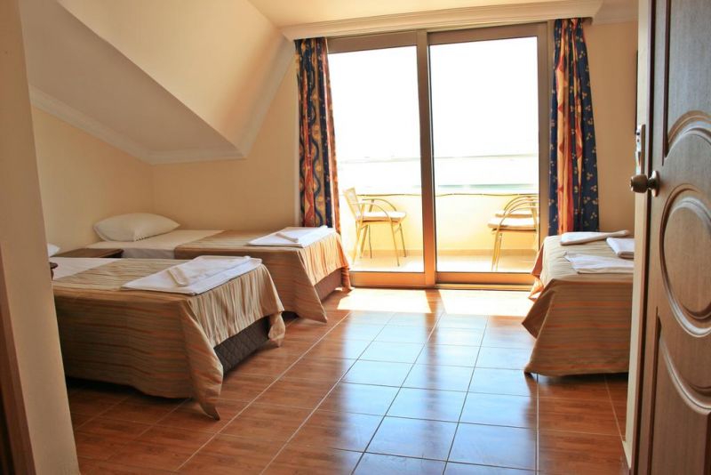 Honeymoon Beach 3*