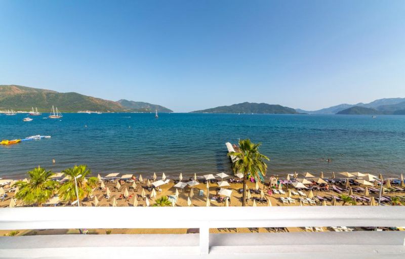 Honeymoon Beach 3*