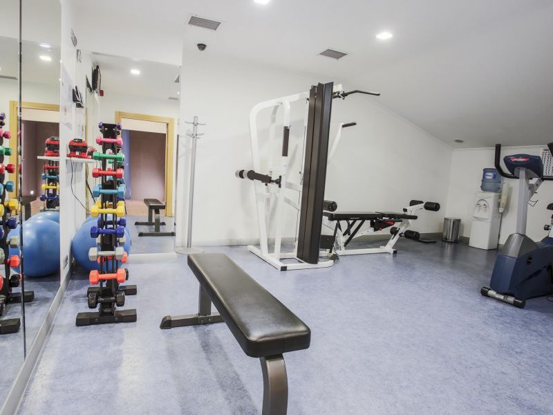 Housez Suites & Apartments 4*