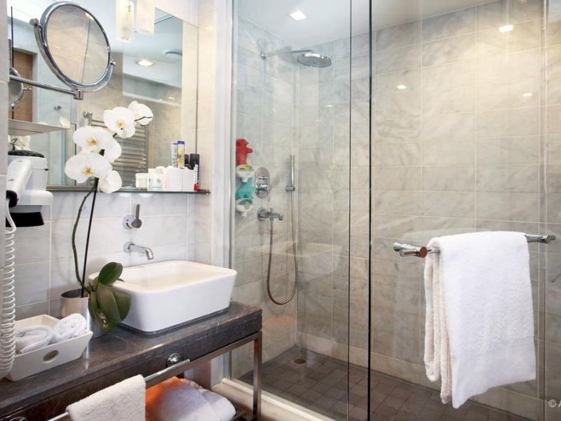 Housez Suites & Apartments 4*