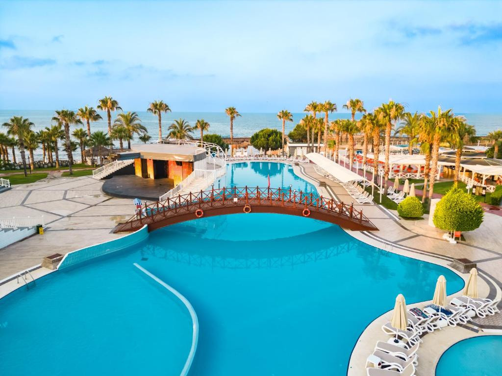 Oz Hotels Incekum Beach Hotel 5*