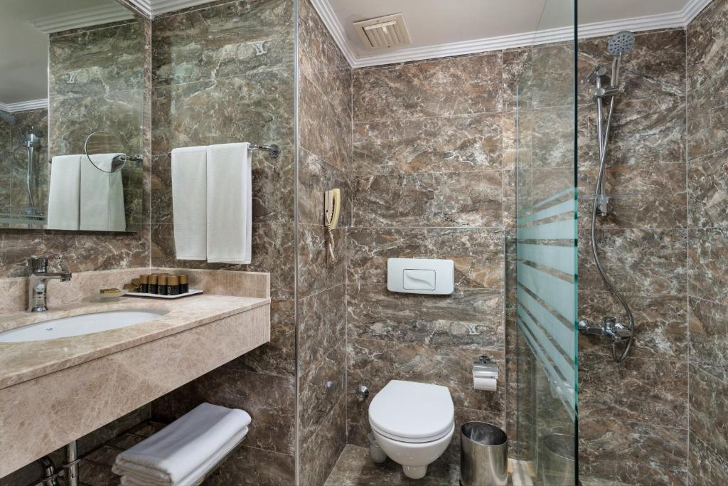 Oz Hotels Incekum Beach Hotel 5*