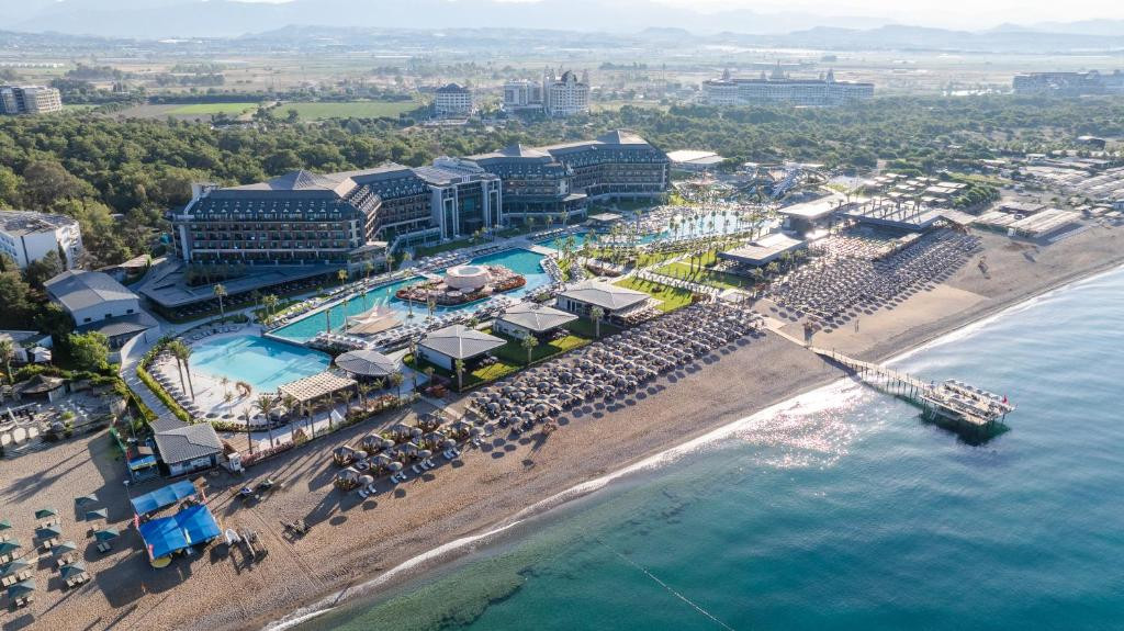 Lago Hotel (Ex. Azura Deluxe Sorgun) 5*