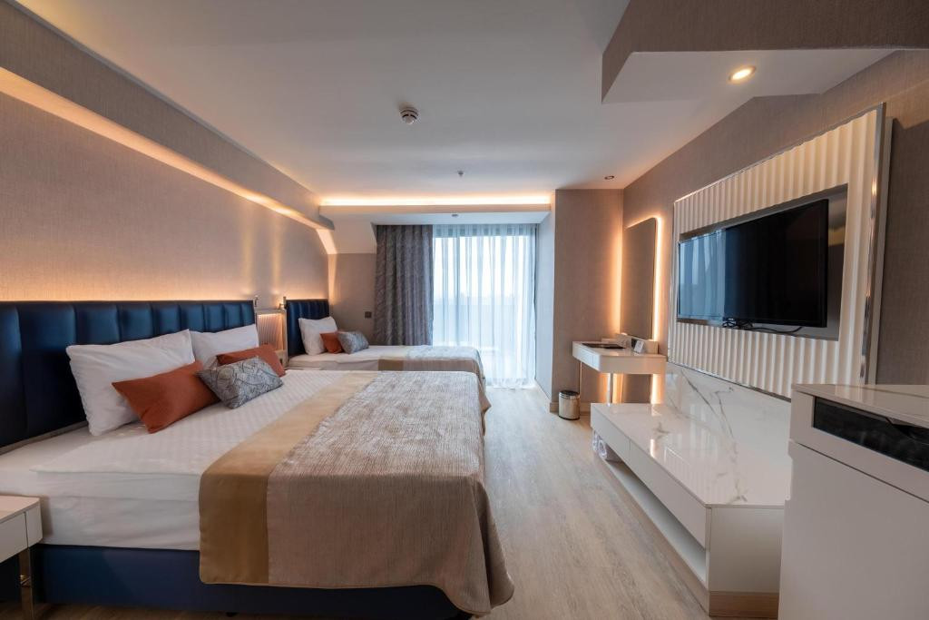 Lago Hotel (Ex. Azura Deluxe Sorgun) 5*