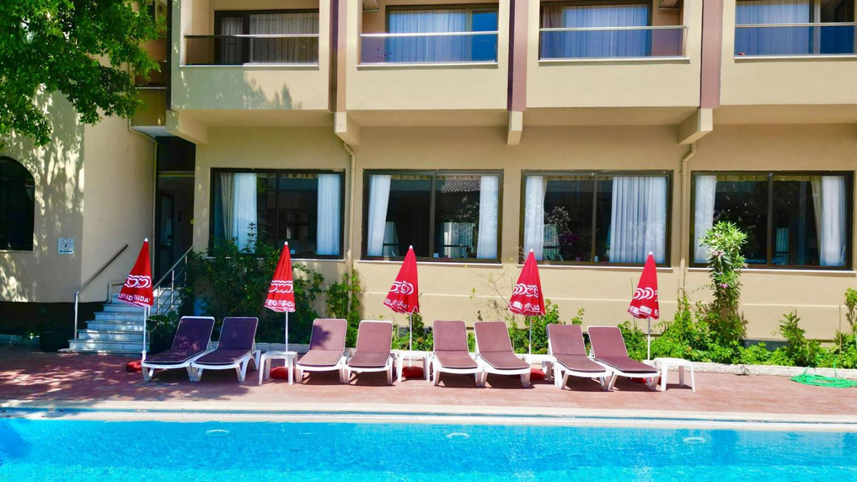 Juniper Adults Only 16+ 3*