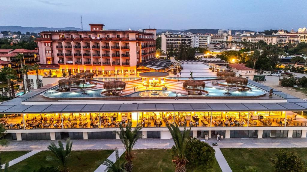 Justiniano Club Park Conti 5*