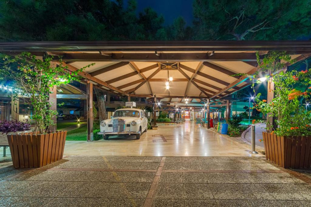 Justiniano Club Park Conti 5*
