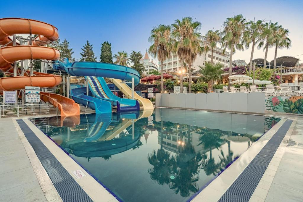 Justiniano Deluxe Resort 5*