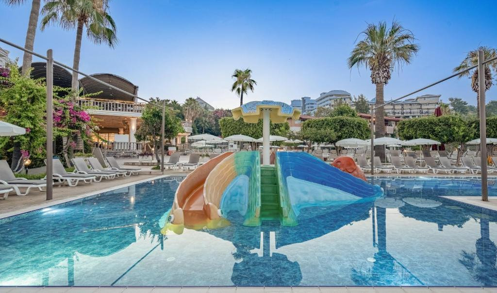 Justiniano Deluxe Resort 5*