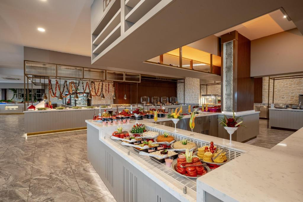 Justiniano Deluxe Resort 5*
