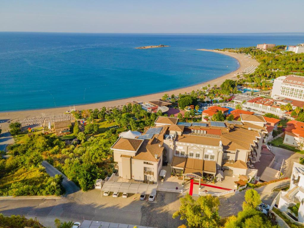 Justiniano Deluxe Resort 5*