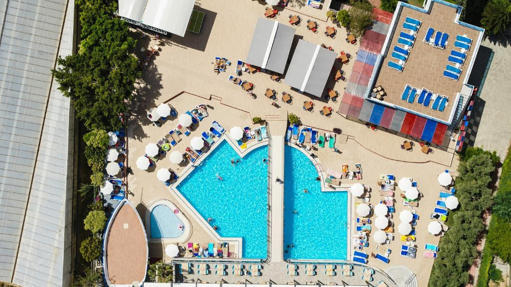 Numa Konaktepe 4*