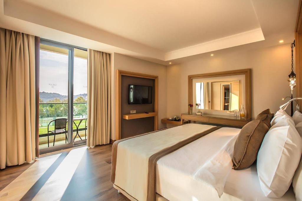 Korumar Ephesus Spa & Beach Resort 5*