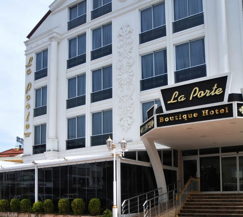 La Porte Hotel 4*