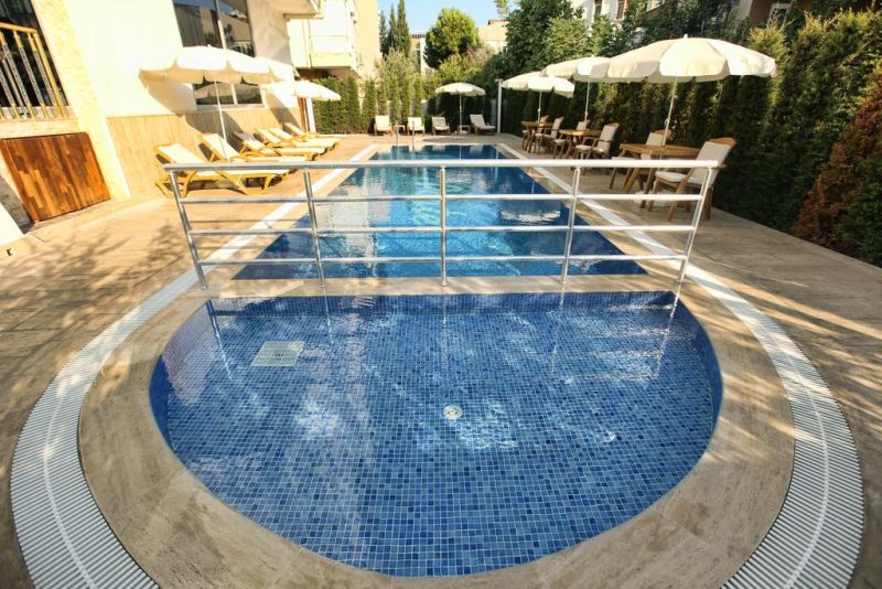 La Porte Hotel 4*