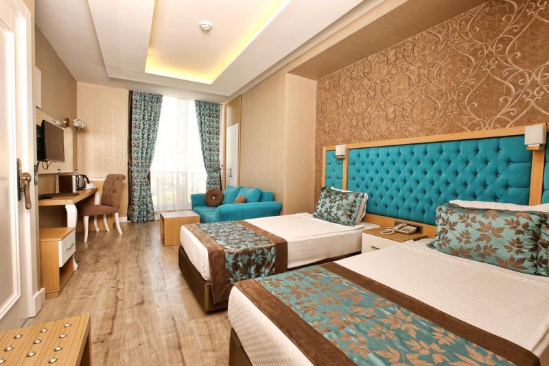 La Porte Hotel 4*