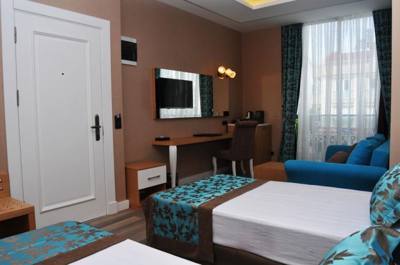 La Porte Hotel 4*