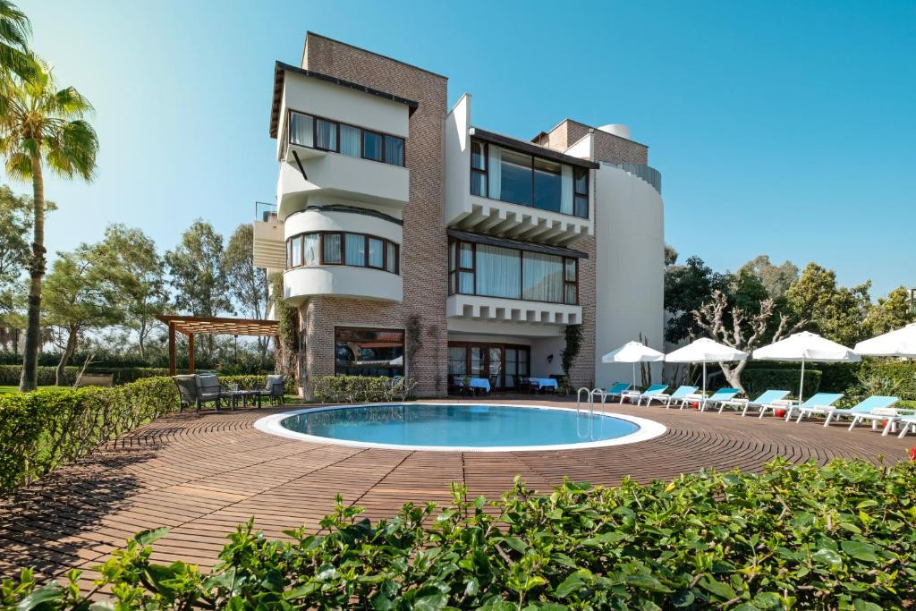 Limak Limra Hotel & Resort 5*