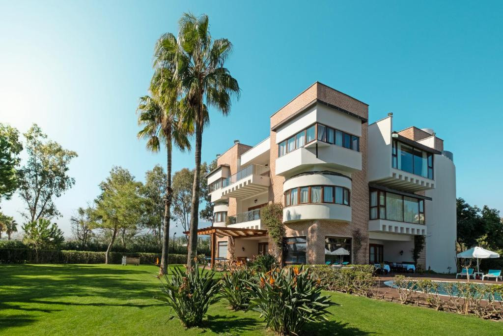 Limak Limra Hotel & Resort 5*