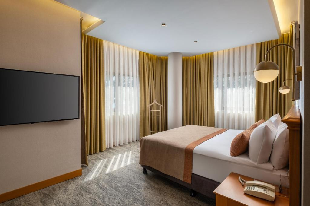 Limak Limra Hotel & Resort 5*