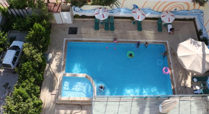 Luna Boutique 3*